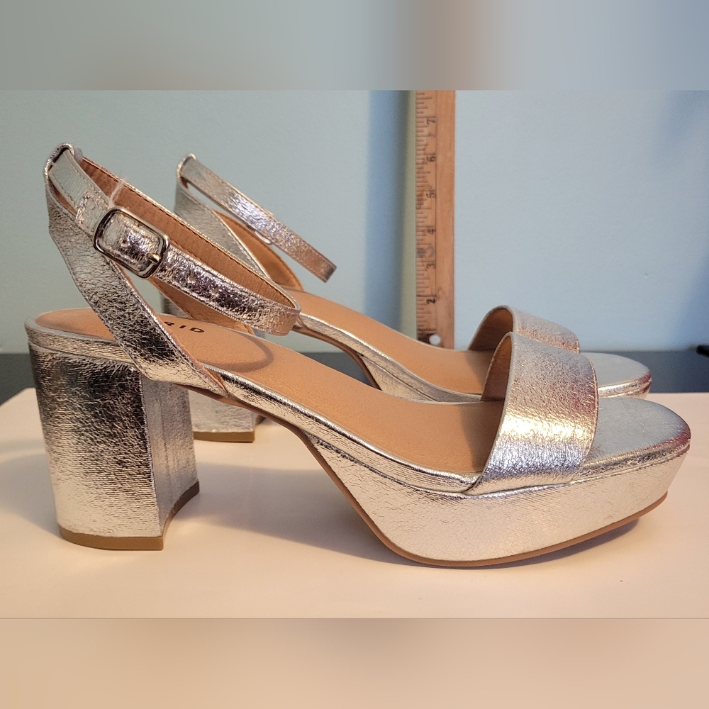 Torrid chunky heals silver